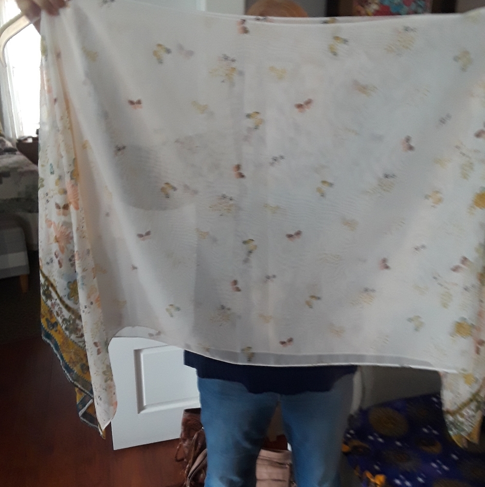 Women's sheer shawl, new never worn.